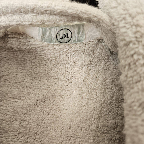 Cozy Cream Women's Robe - Picture 4 of 8